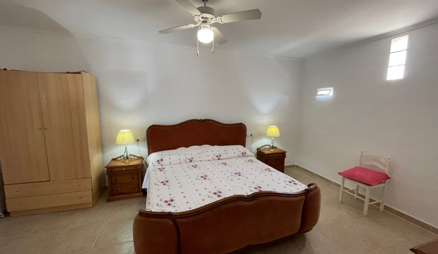 Reventa - Villa -
Daya Nueva - Costa Blanca