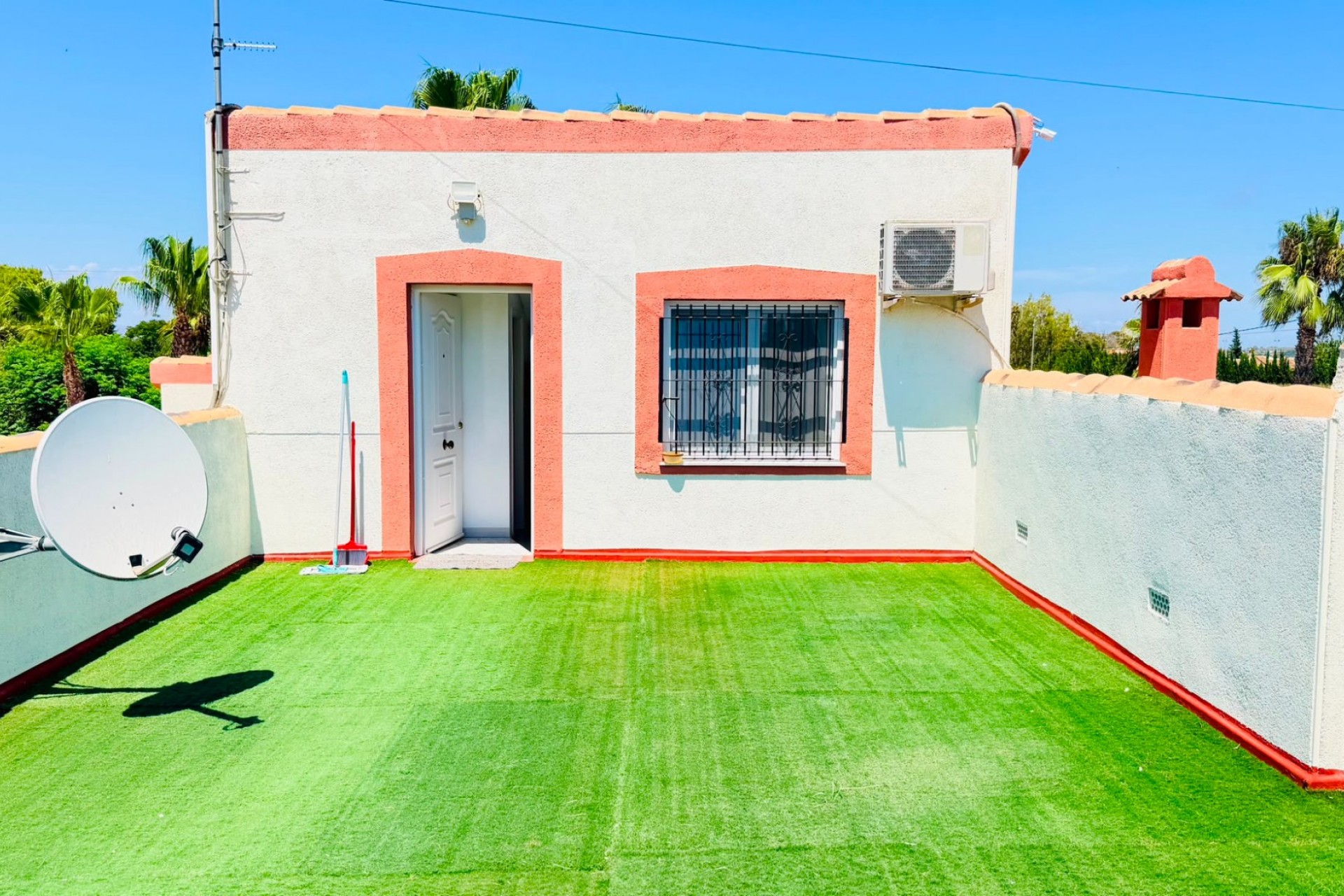 Reventa - Villa -
Daya Vieja - Costa Blanca