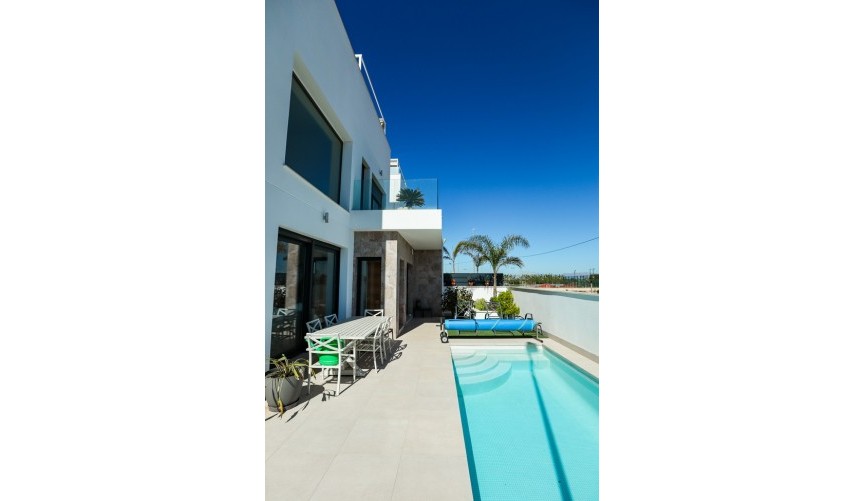 Reventa - Villa -
Daya Vieja