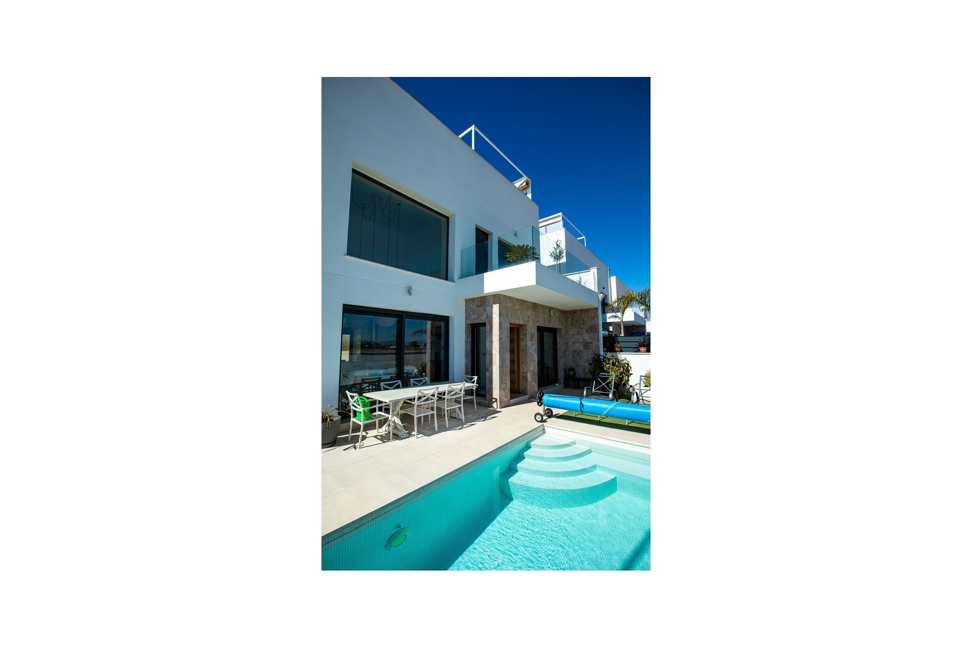 Reventa - Villa -
Daya Vieja