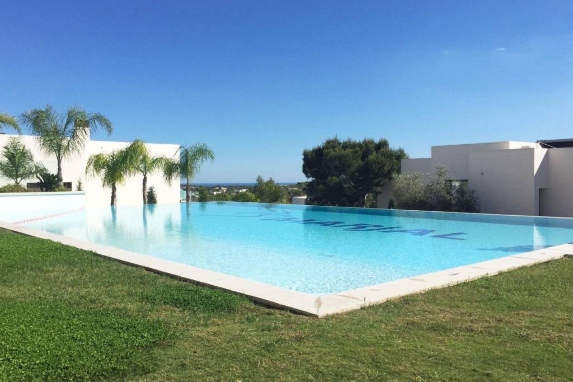 Reventa - Villa -
Dehesa de Campoamor - Costa Blanca