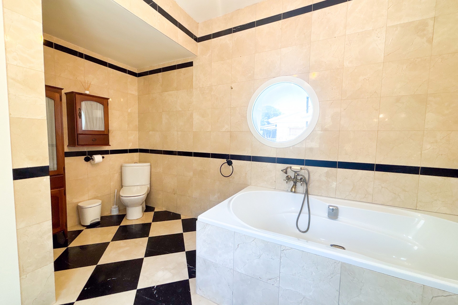 Reventa - Villa -
Dehesa de Campoamor - Costa Blanca