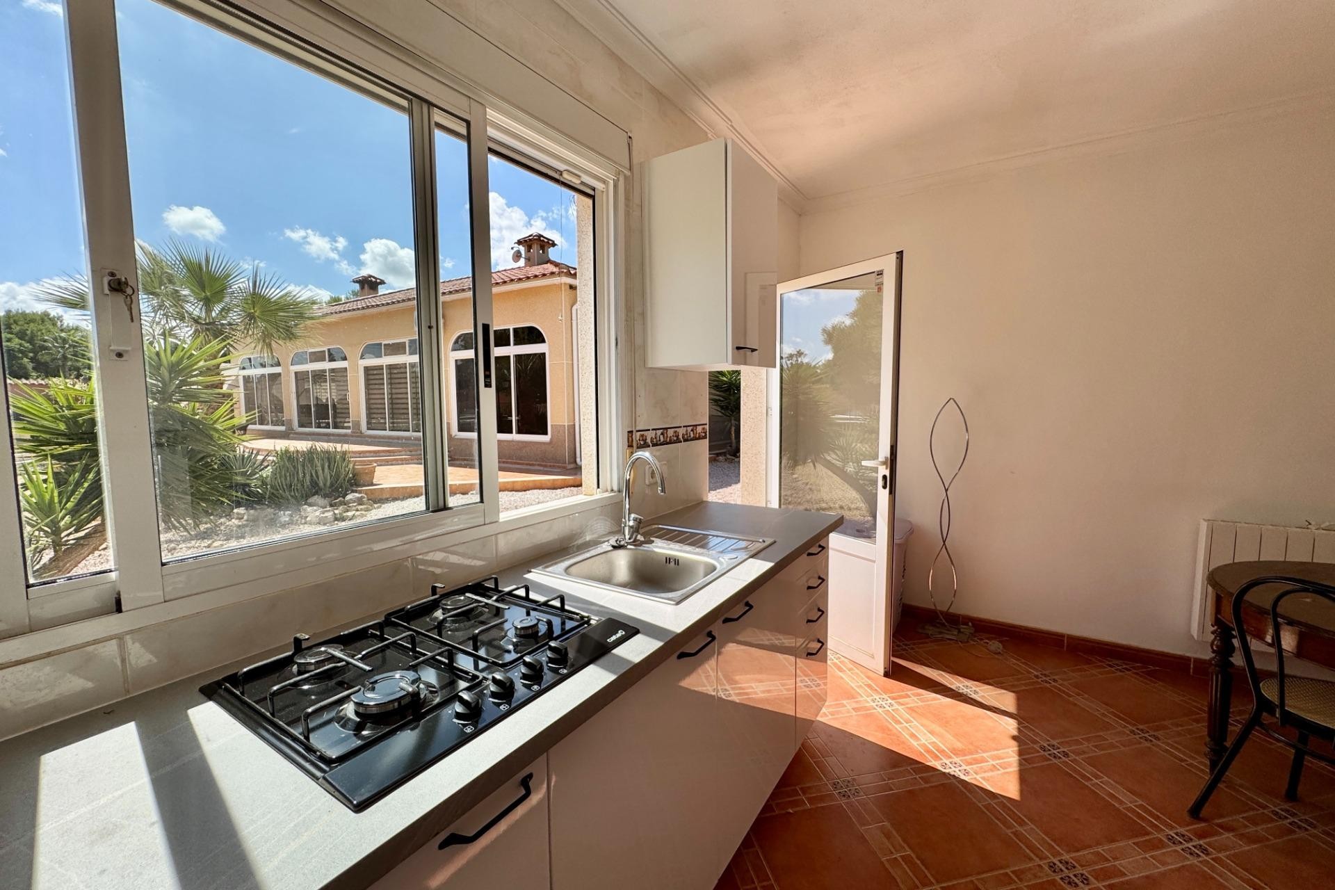 Reventa - Villa -
Dolores - Cmno. Escorredor