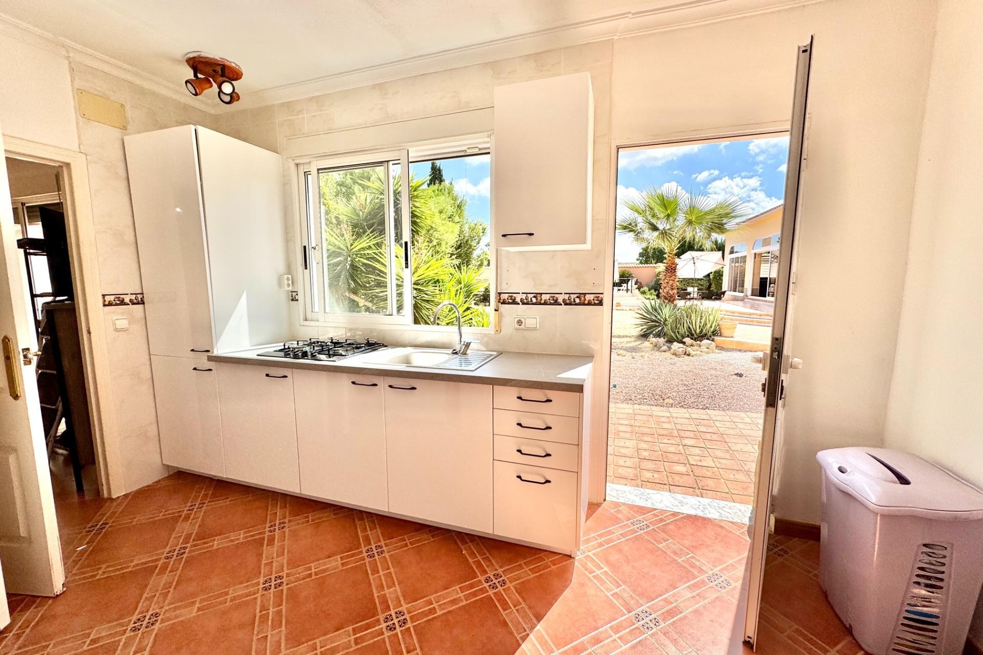 Reventa - Villa -
Dolores - Cmno. Escorredor