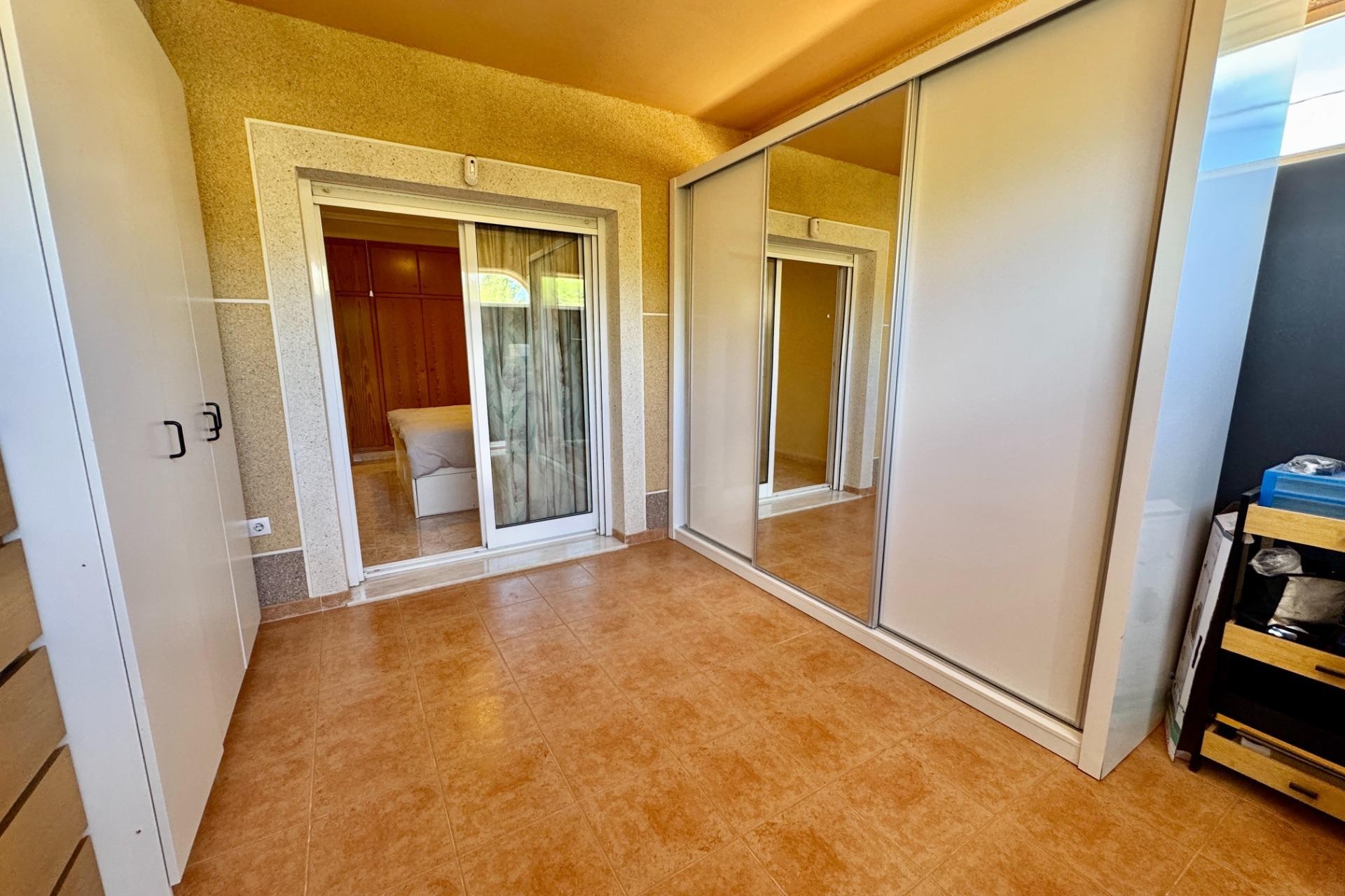 Reventa - Villa -
Dolores - Cmno. Escorredor