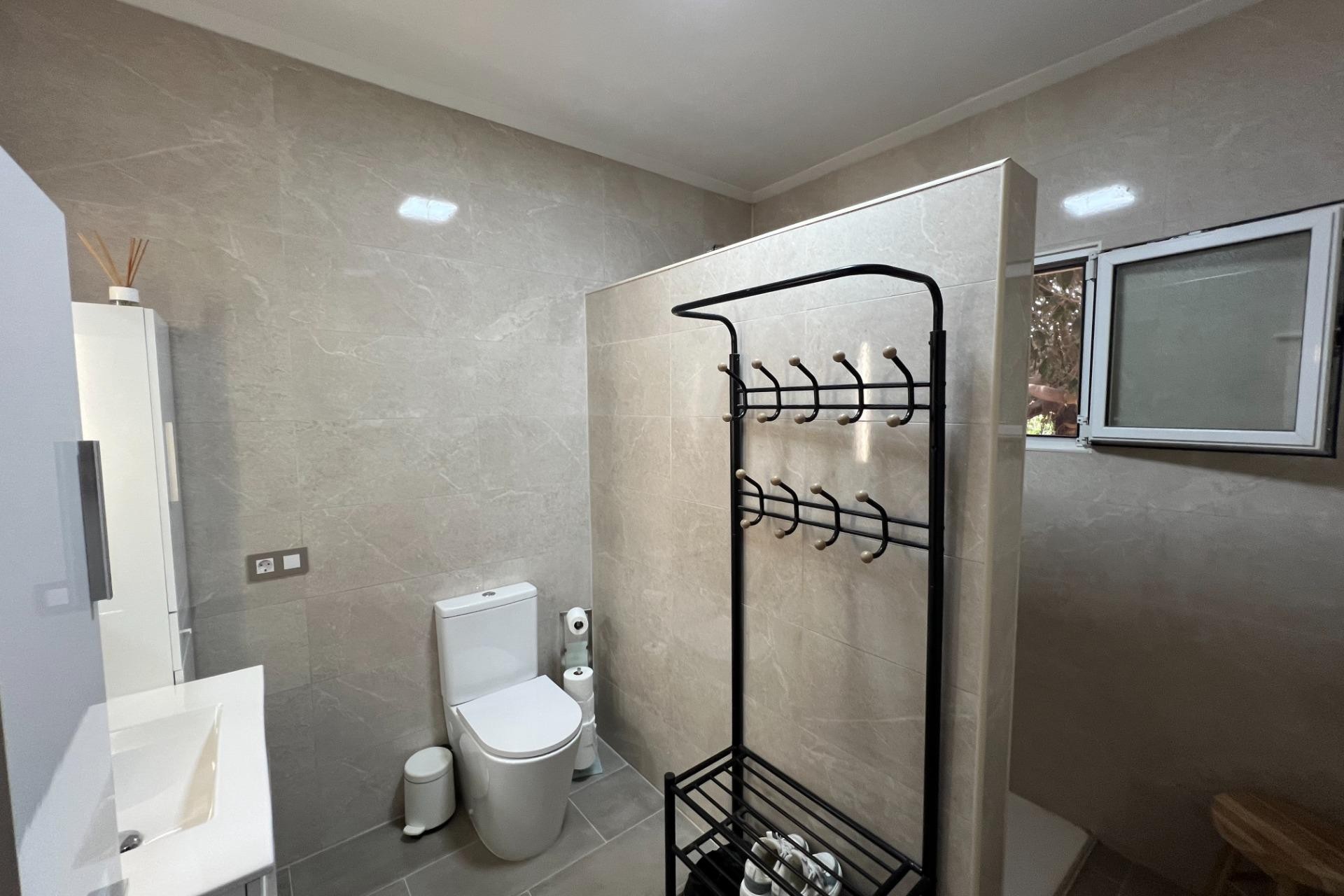 Reventa - Villa -
Dolores - Cmno. Escorredor