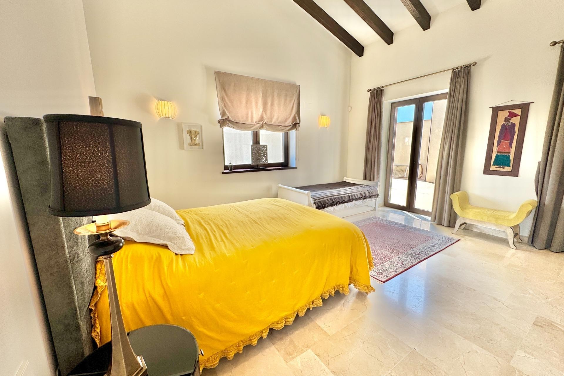 Reventa - Villa -
Dolores - Comunidad Valenciana