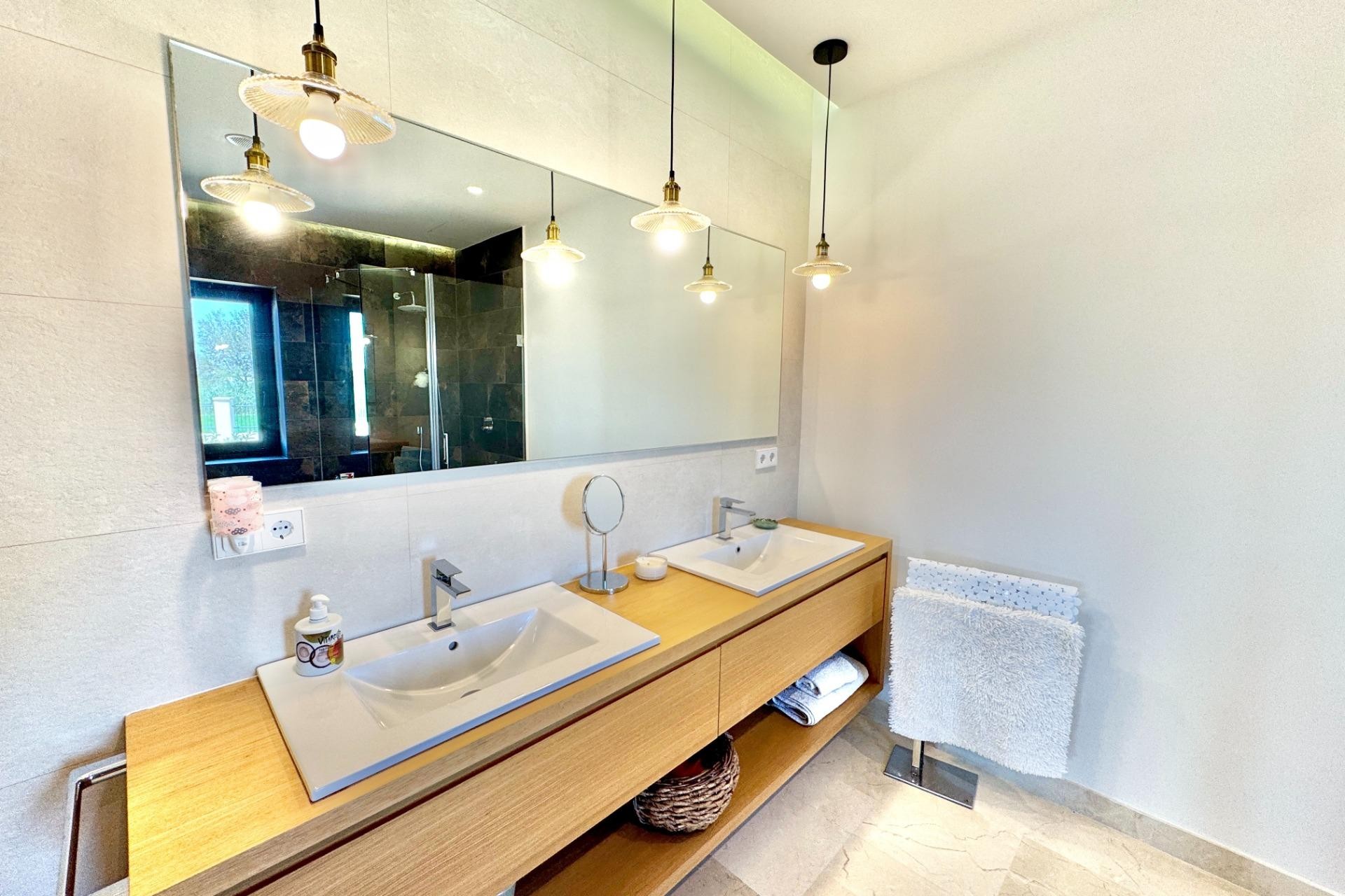 Reventa - Villa -
Dolores - Comunidad Valenciana