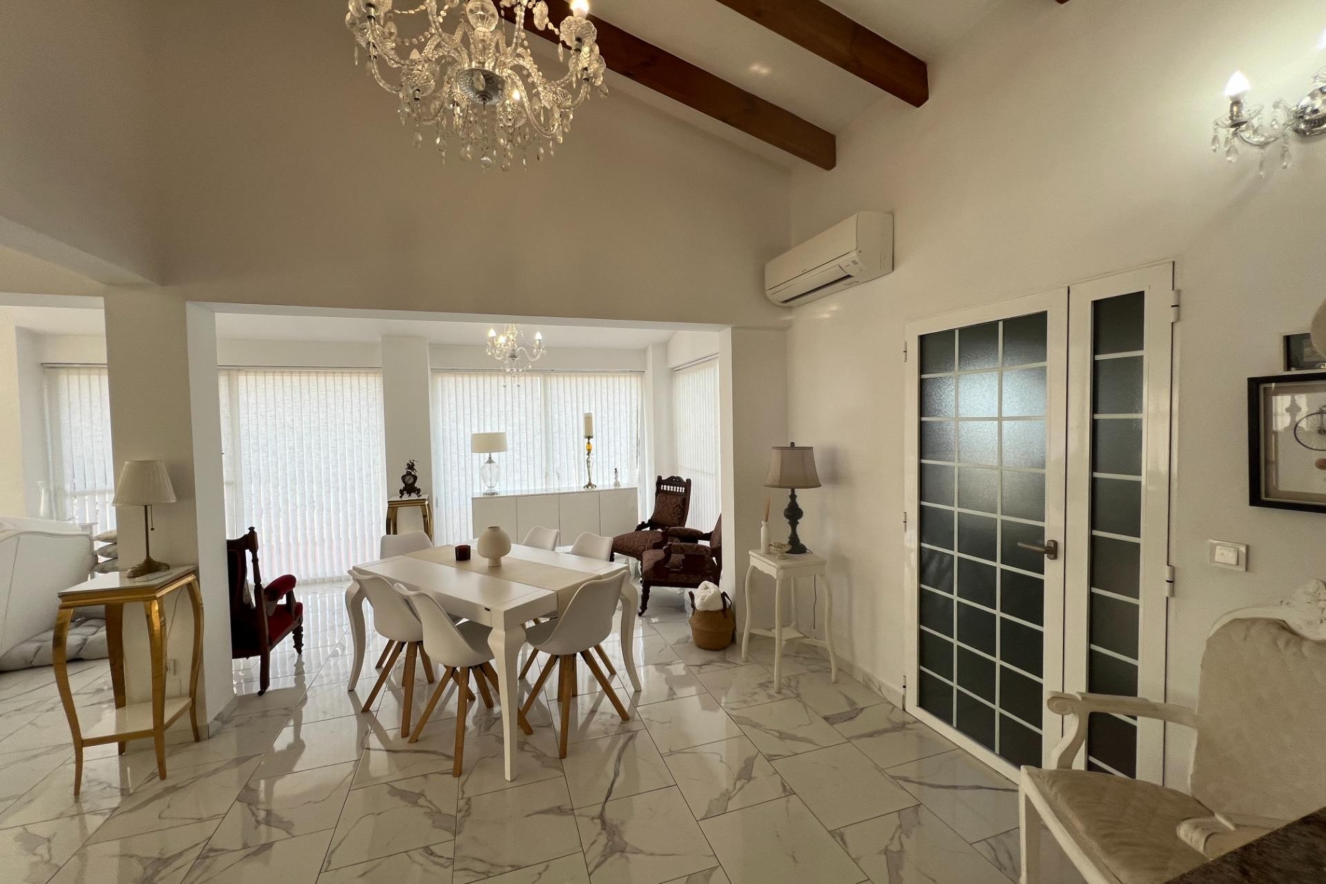 Reventa - Villa -
Dolores - Comunidad Valenciana