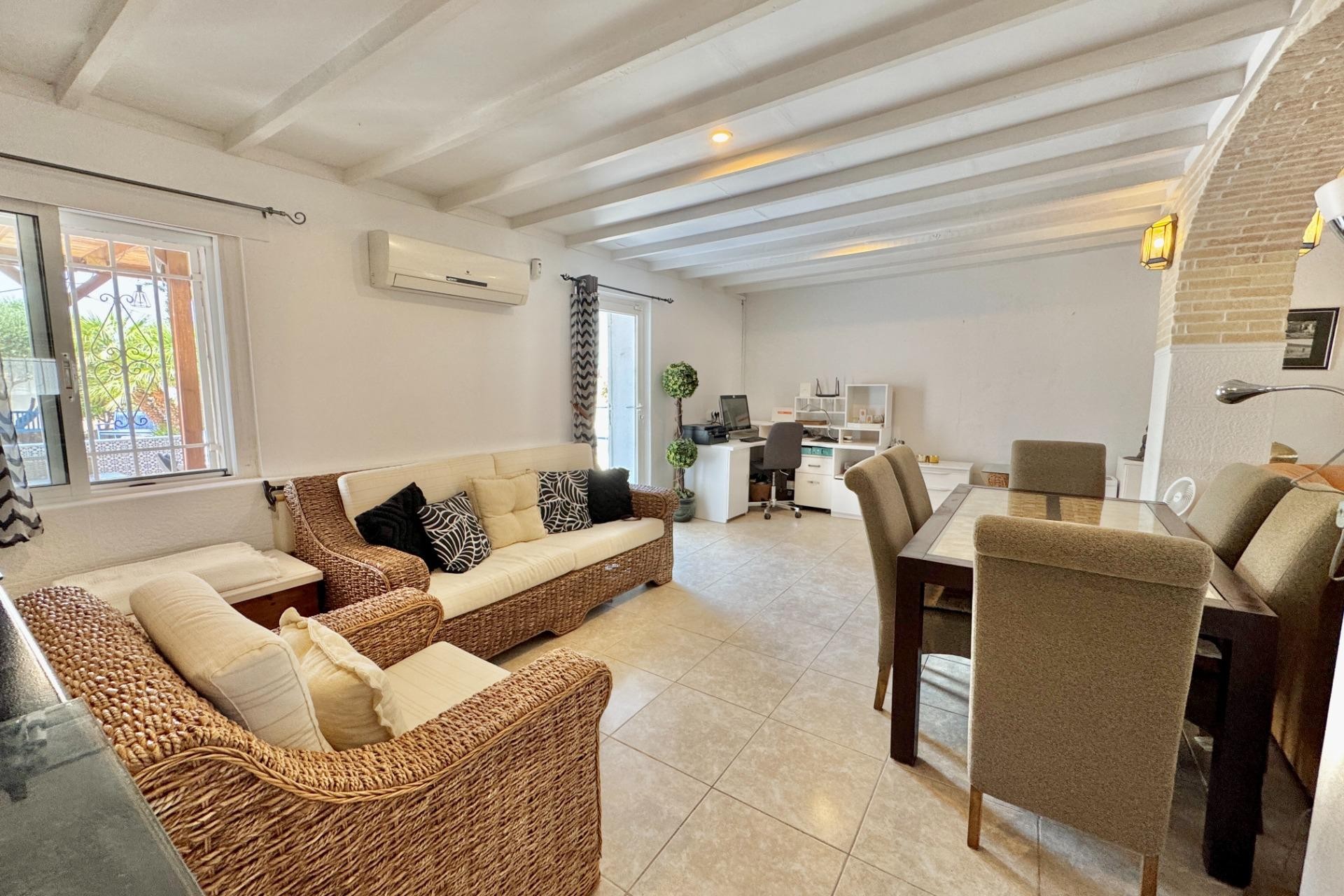 Reventa - Villa -
Dolores - Comunidad Valenciana