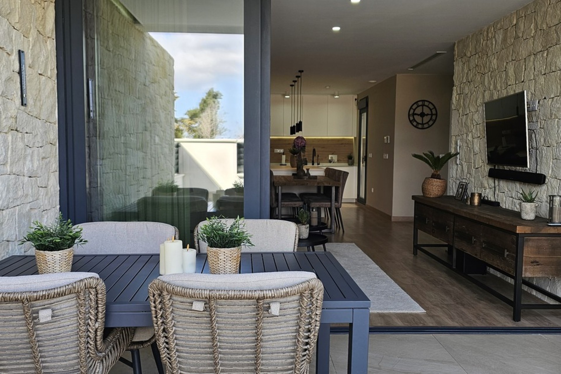 Reventa - Villa -
Dolores - Sector 4