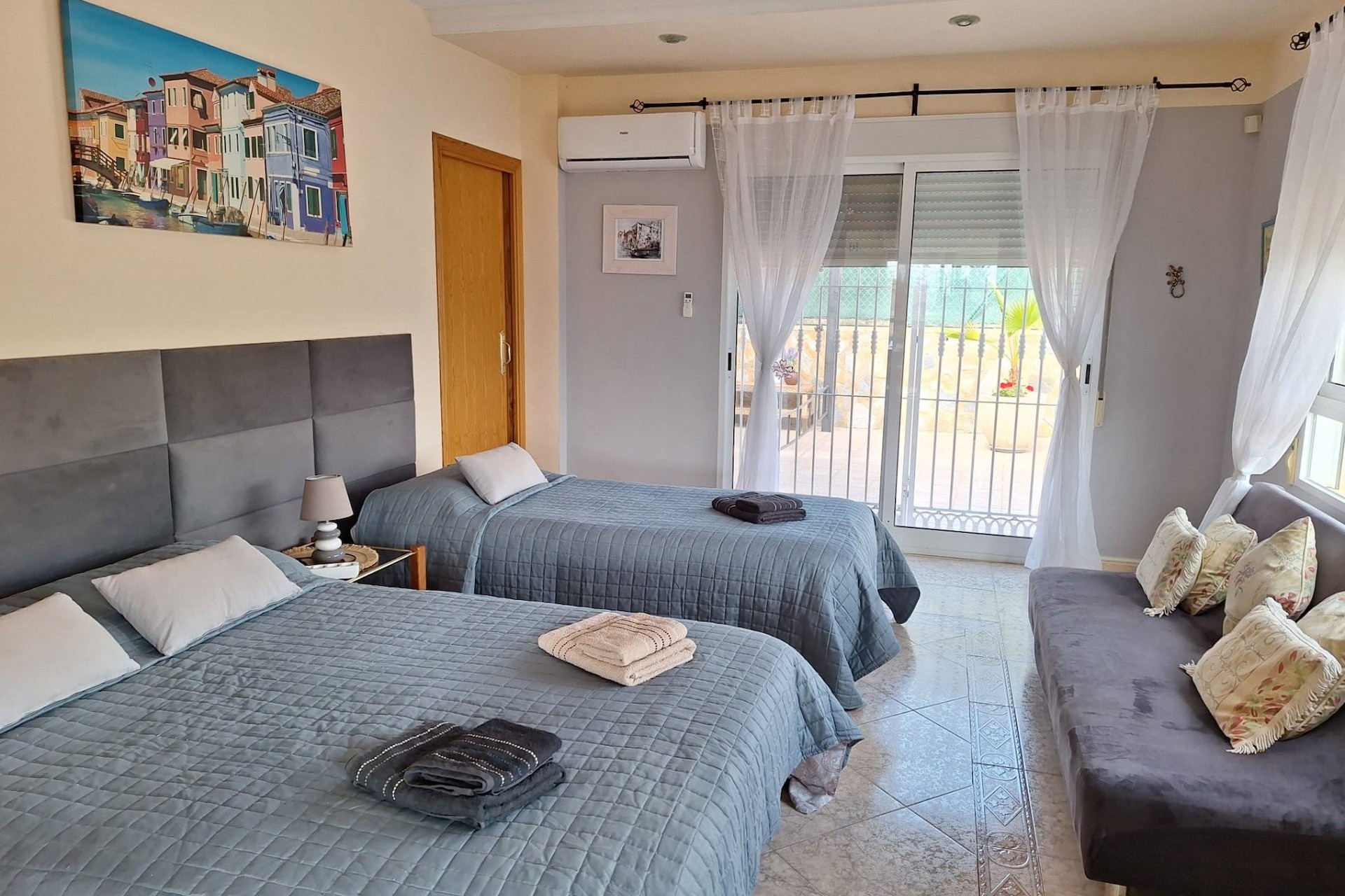 Reventa - Villa -
El Campello - Costa Blanca