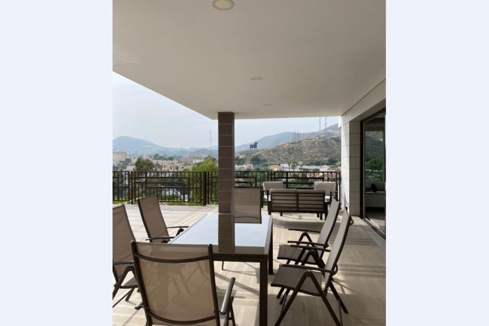 Reventa - Villa -
El Campello - Costa Blanca