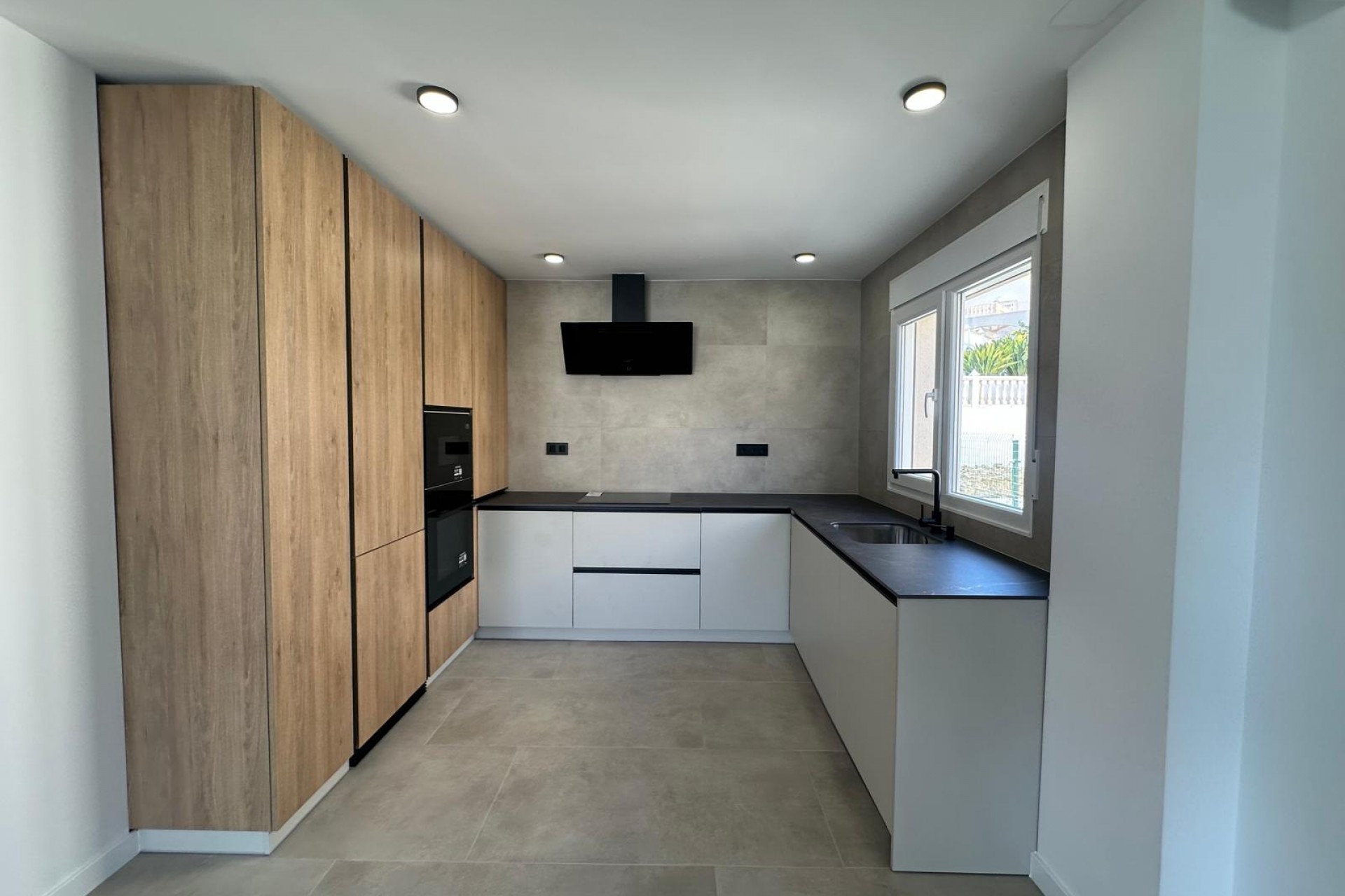 Reventa - Villa -
El Campello - Costa Blanca