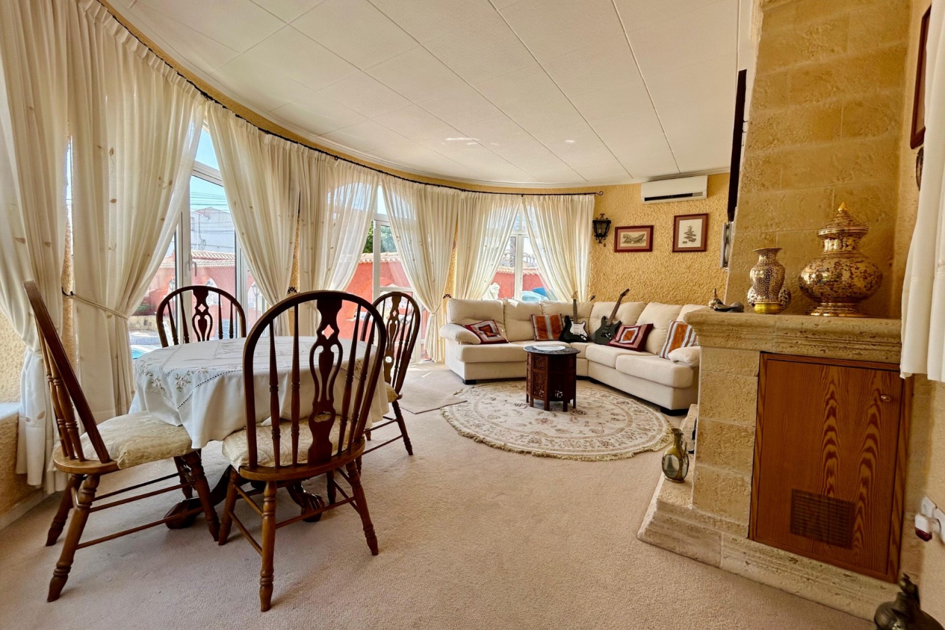 Reventa - Villa -
El Chaparral - Inland