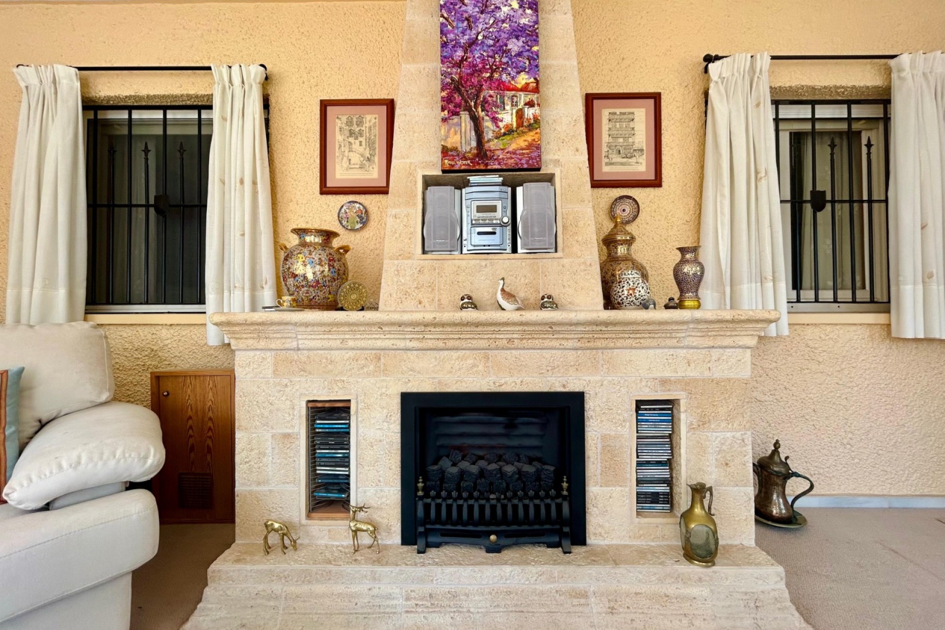 Reventa - Villa -
El Chaparral - Inland