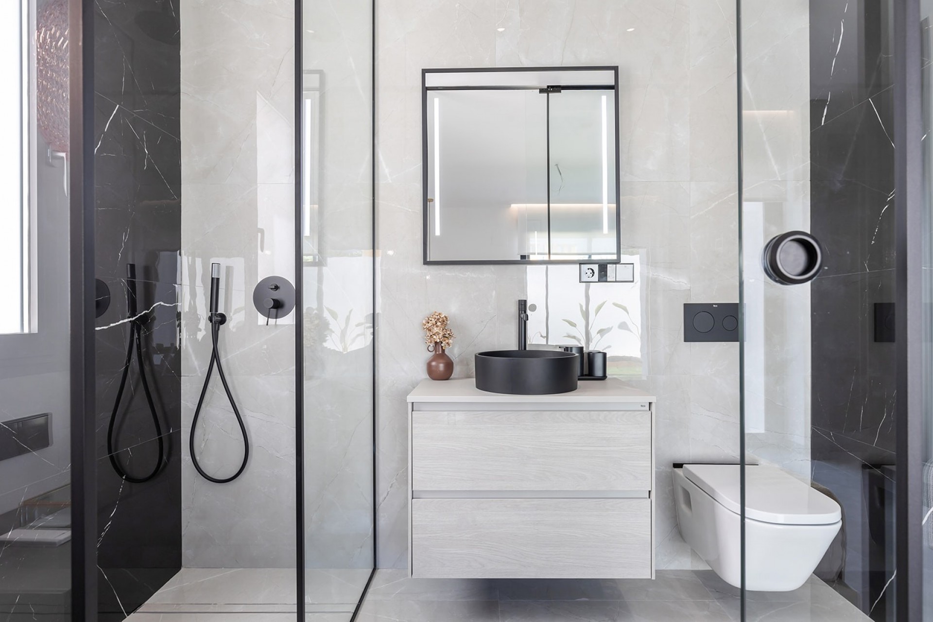 Reventa - Villa -
El Chaparral - Inland