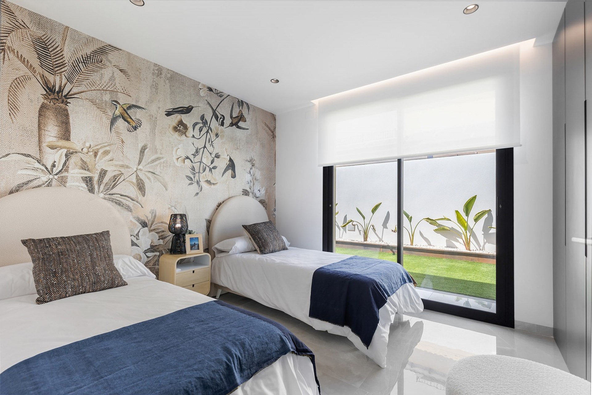 Reventa - Villa -
El Chaparral - Inland