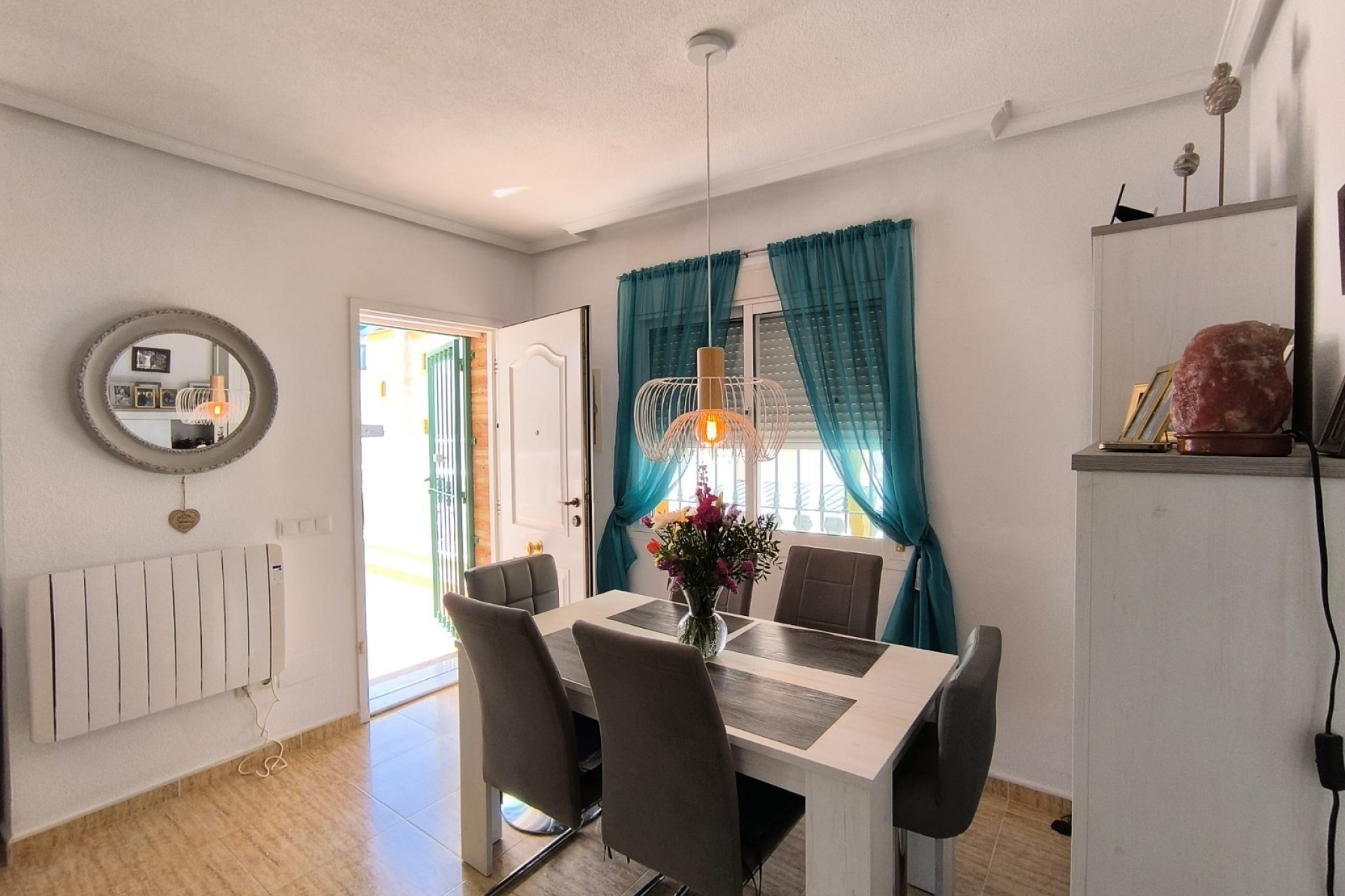 Reventa - Villa -
El Raso - Costa Blanca