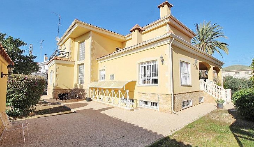Reventa - Villa -
Elche - Altabix
