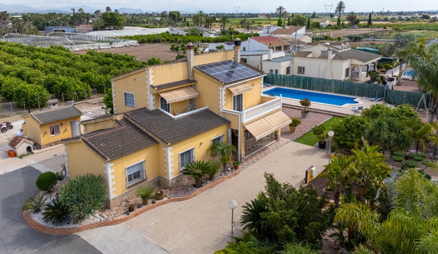 Reventa - Villa -
Elche - Costa Blanca