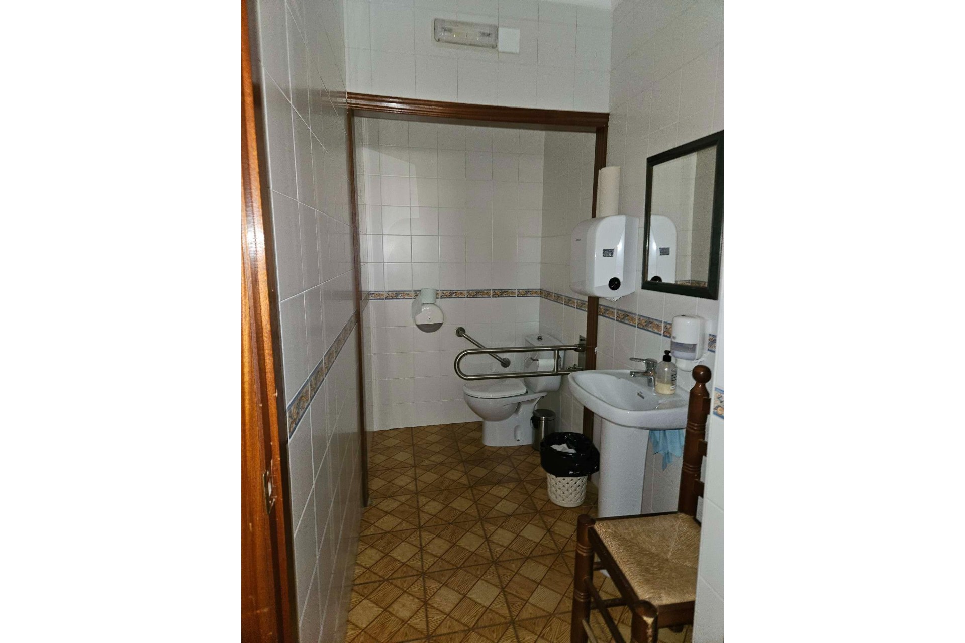 Reventa - Villa -
Elda - 03600