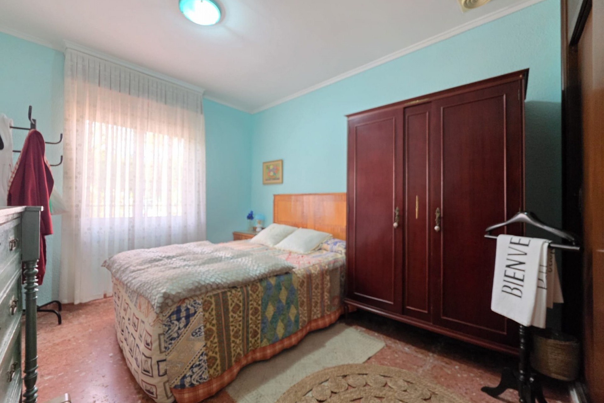 Reventa - Villa -
Elda - Inland