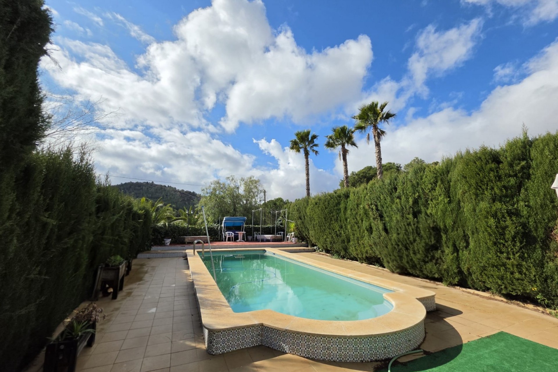 Reventa - Villa -
Elda - Inland