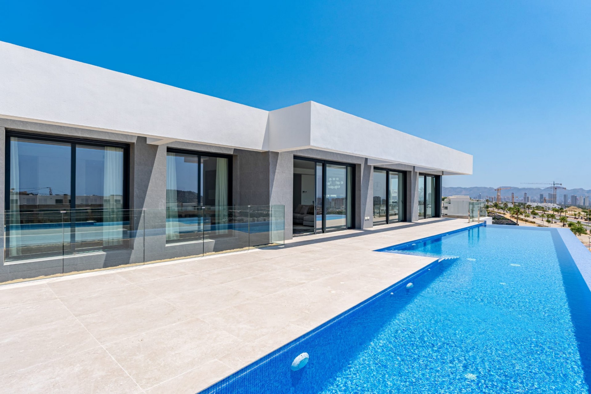 Reventa - Villa -
Finestrat - Costa Blanca