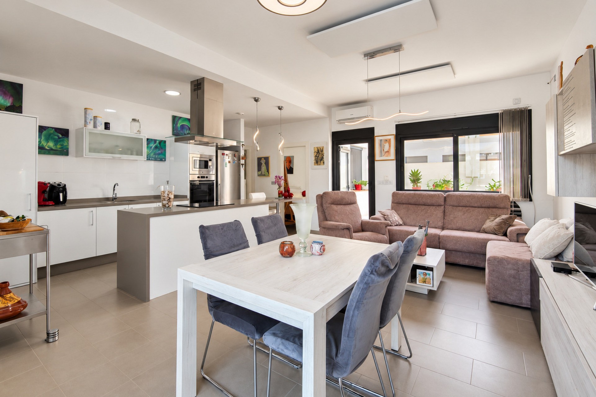 Reventa - Villa -
Formentera del Segura - Costa Blanca