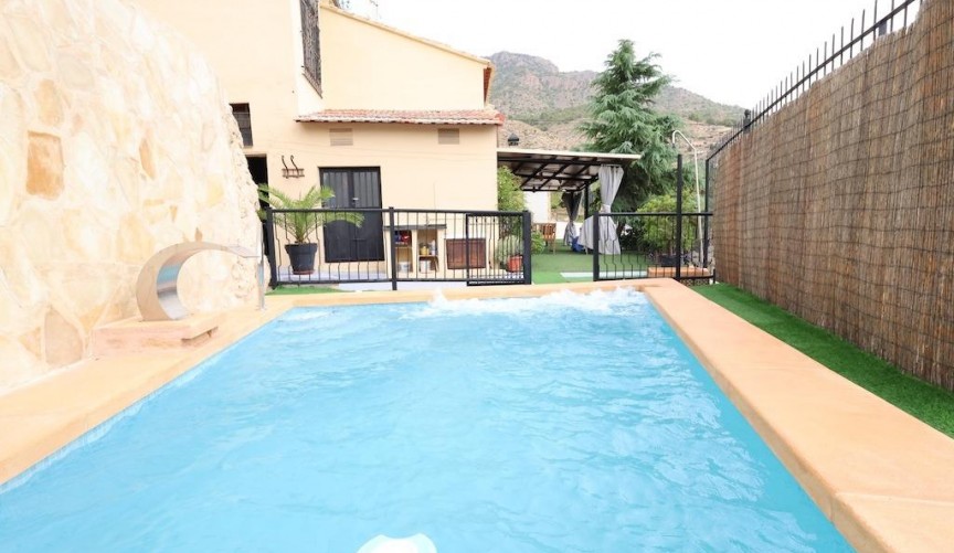 Reventa - Villa -
Fortuna - Inland