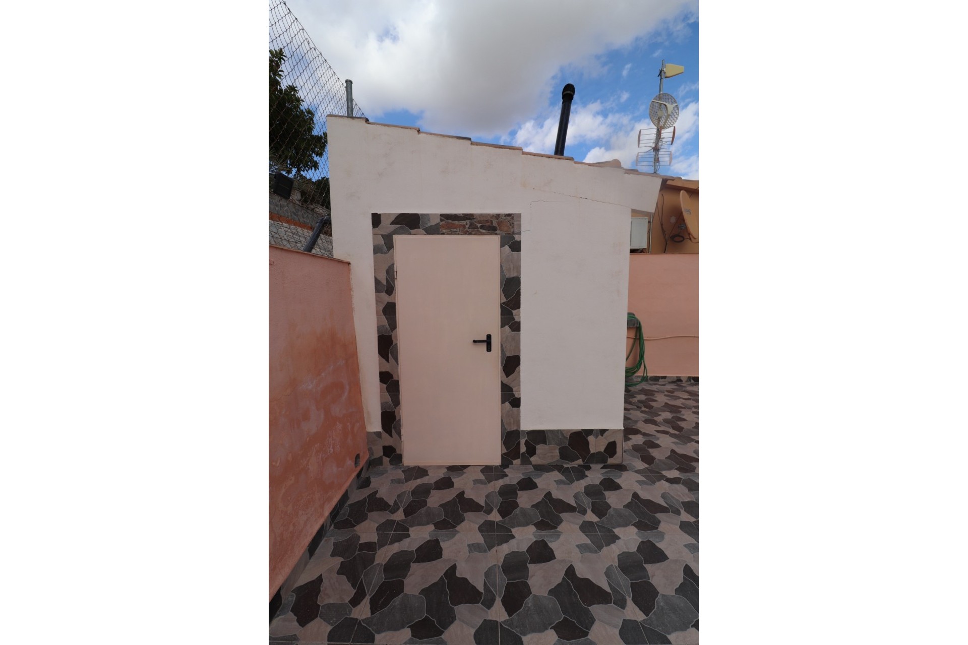 Reventa - Villa -
Fortuna - Inland