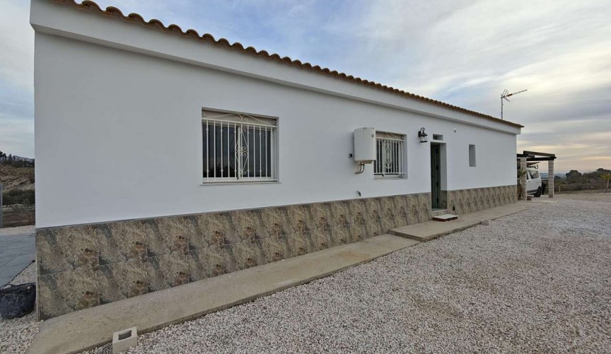 Reventa - Villa -
Fortuna - Inland