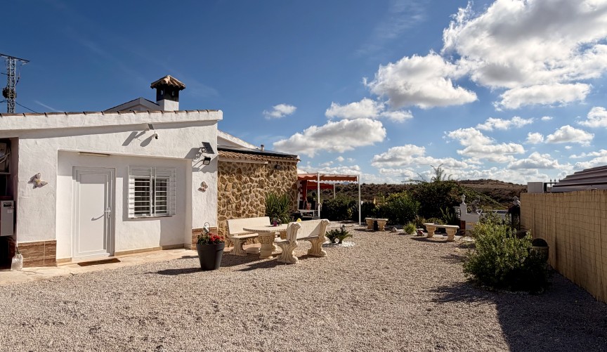 Reventa - Villa -
Fortuna - Inland