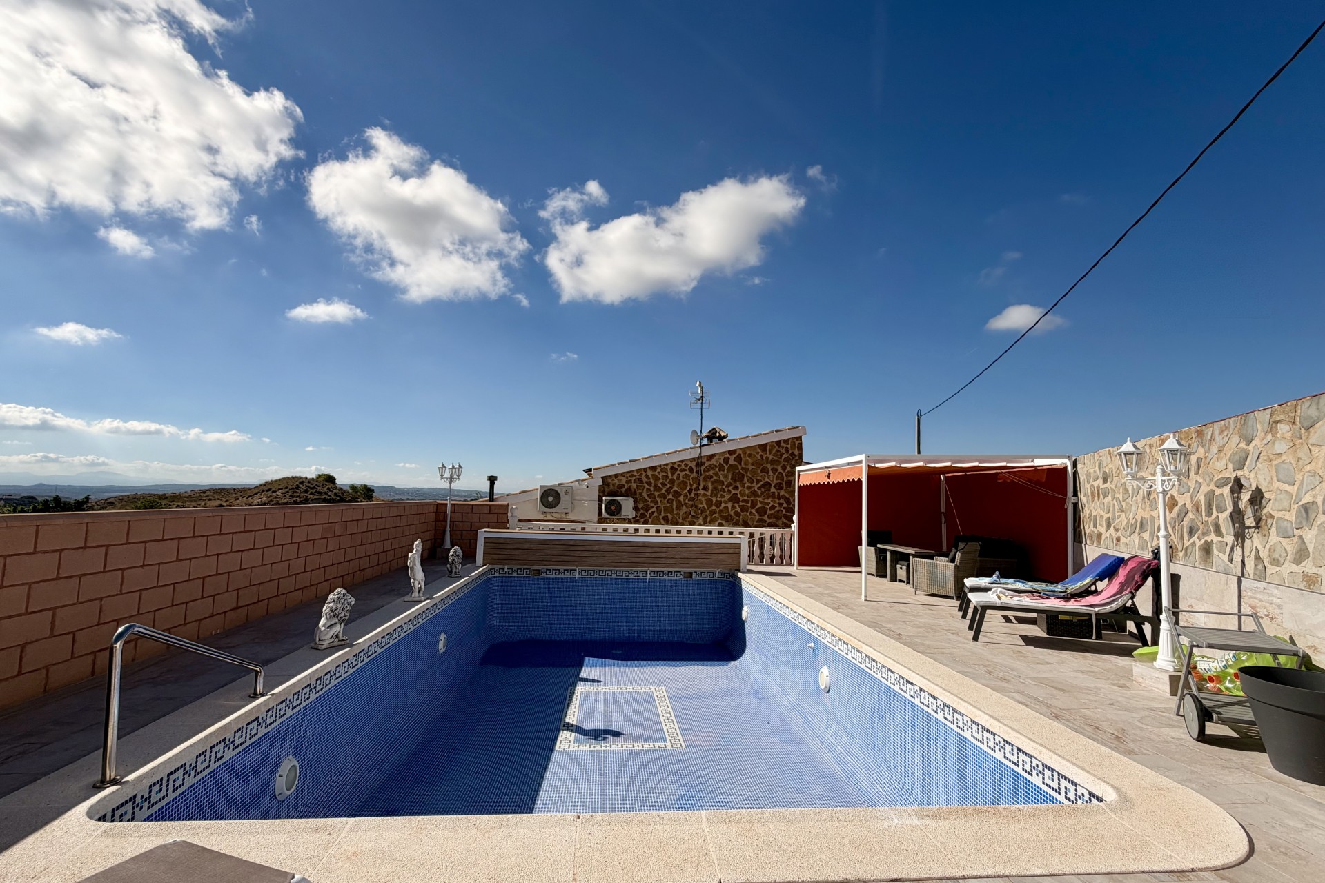 Reventa - Villa -
Fortuna - Inland