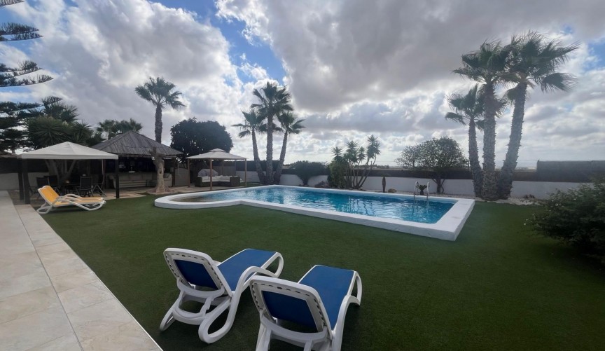 Reventa - Villa -
Gea Y Truyols - Inland