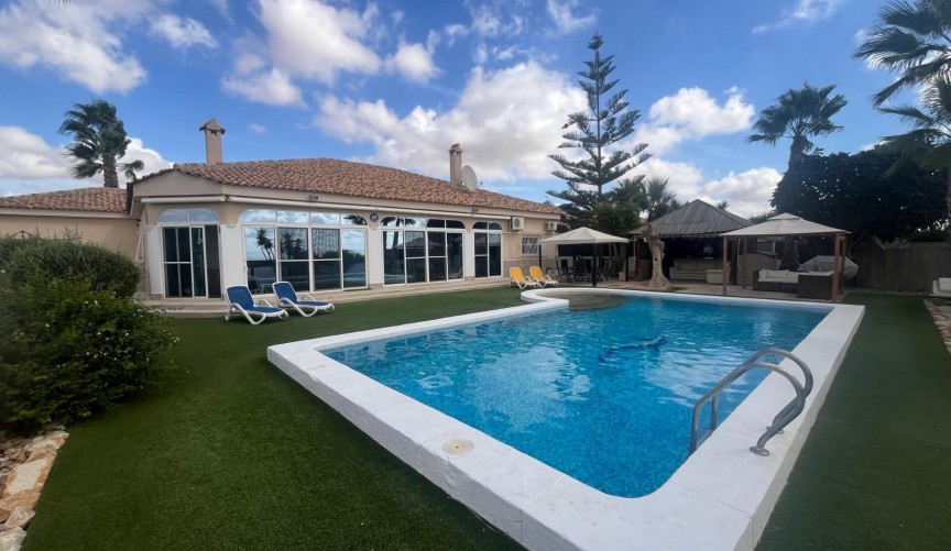 Reventa - Villa -
Gea Y Truyols - Inland