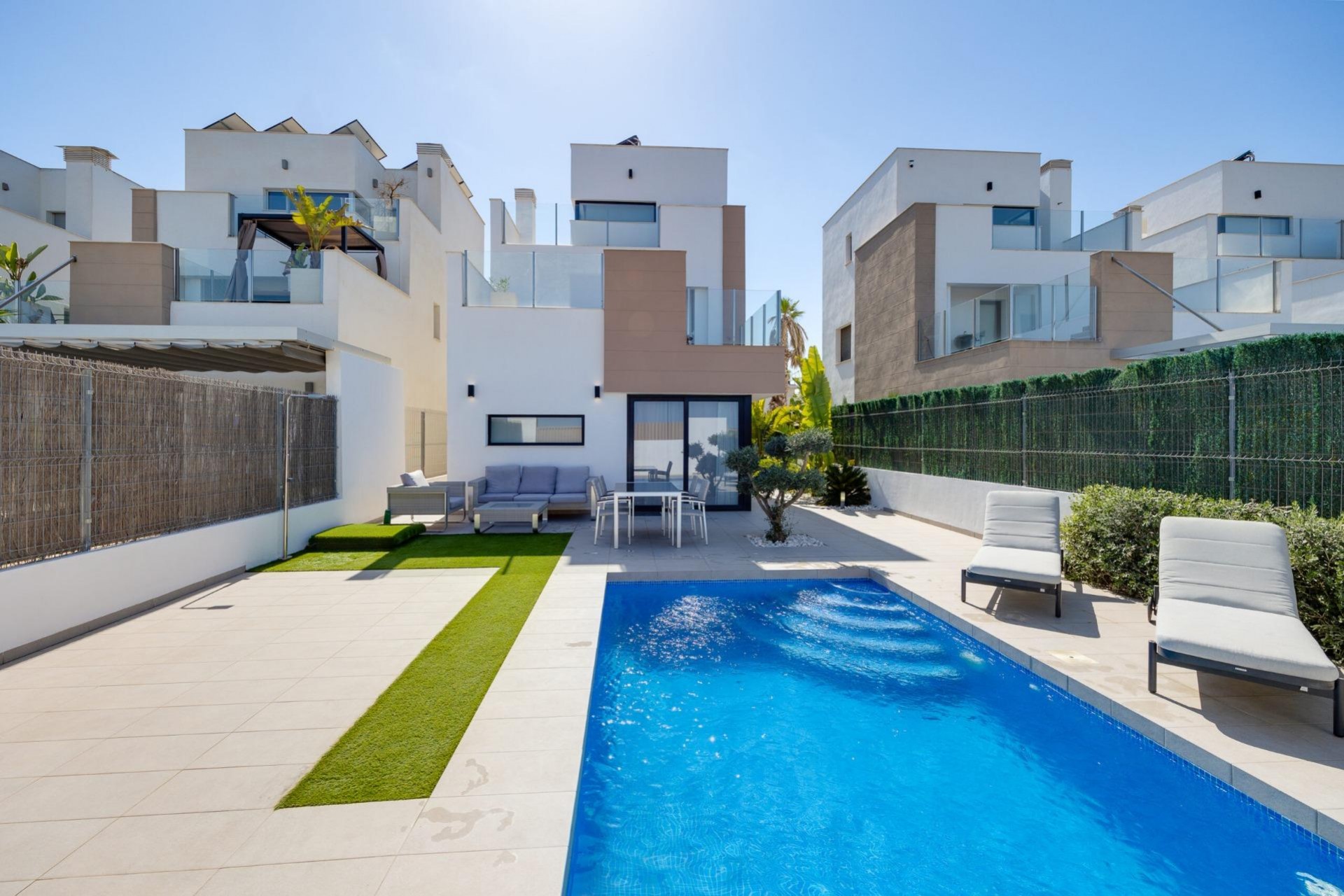 Reventa - Villa -
Guardamar del Segura - El Raso