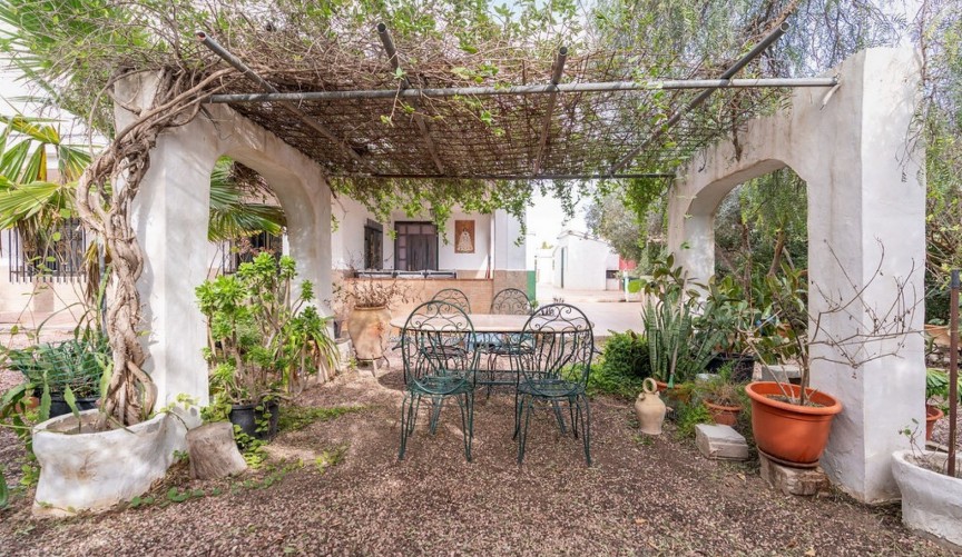 Reventa - Villa -
Hondón de las Nieves - Inland