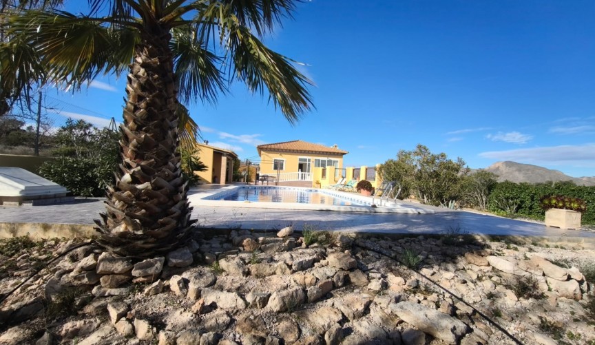 Reventa - Villa -
Hondón de los Fráiles - Inland