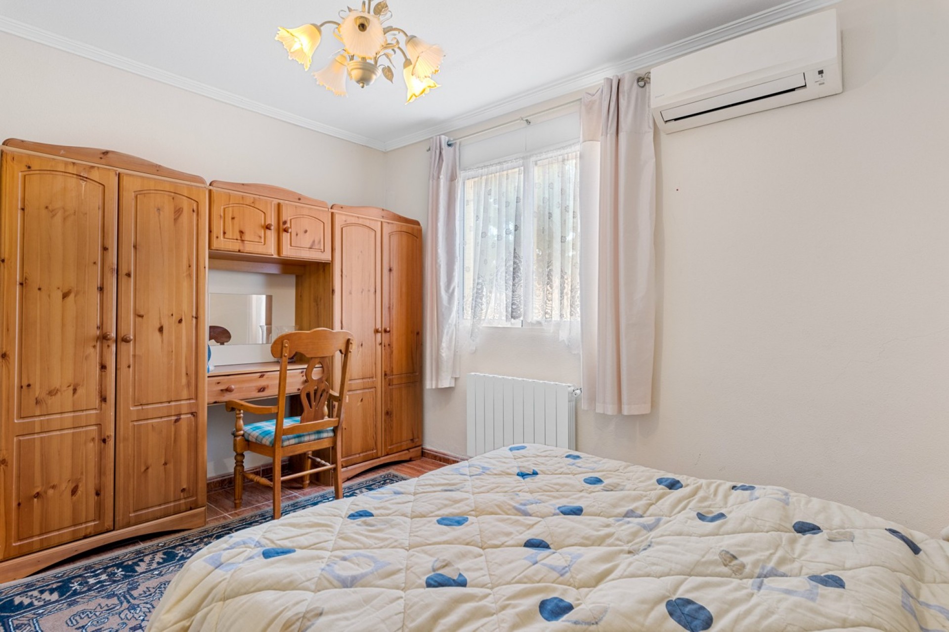 Reventa - Villa -
Jacarilla - Inland