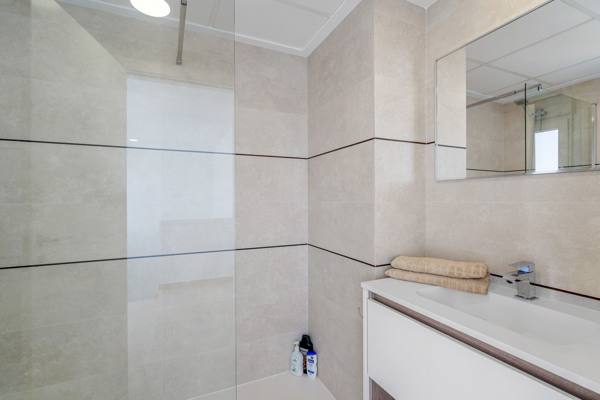 Reventa - Villa -
Jacarilla - Inland