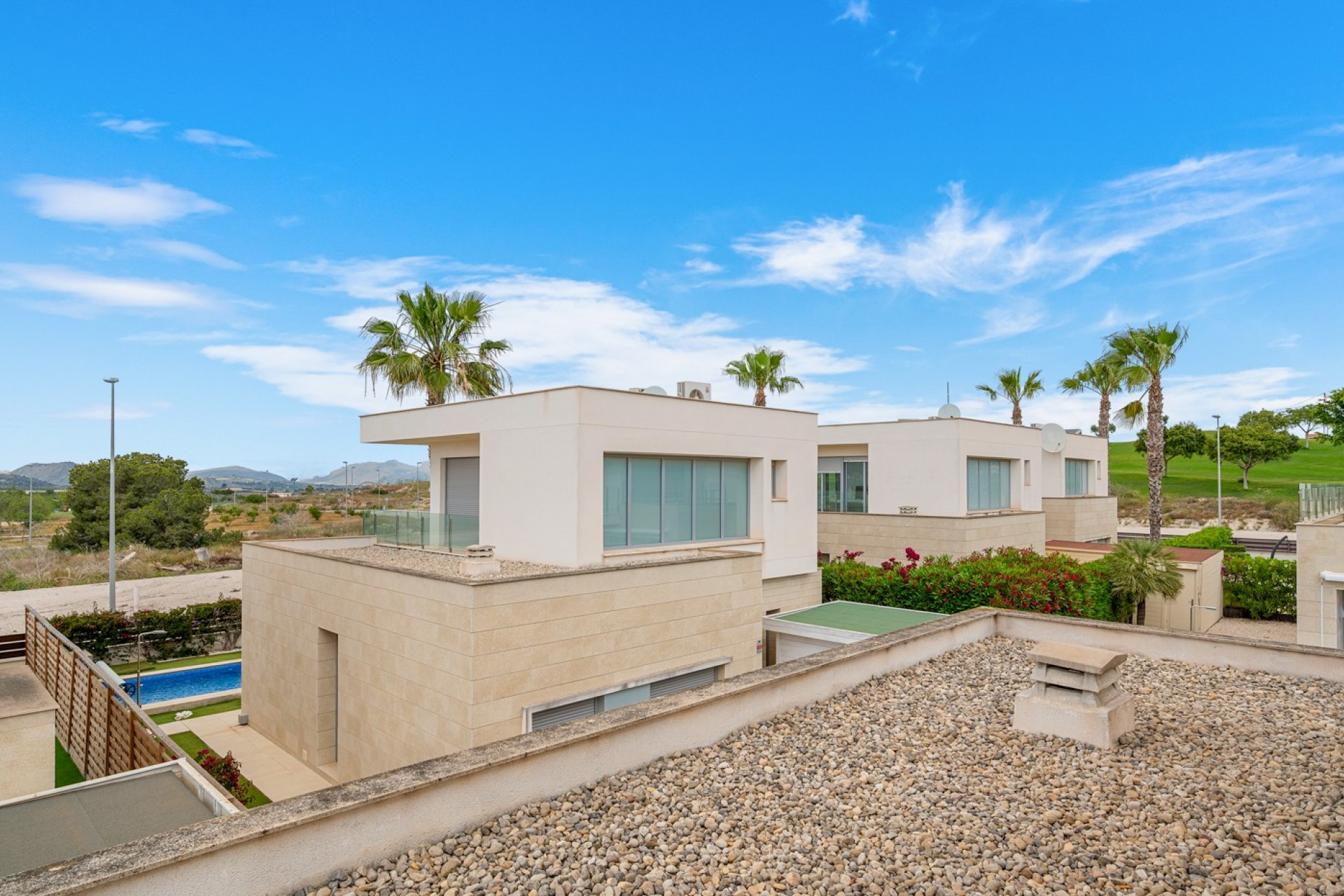 Reventa - Villa -
Jacarilla - Inland