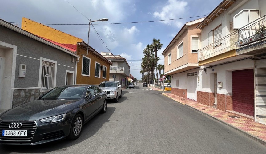 Reventa - Villa -
Jacarilla - Inland