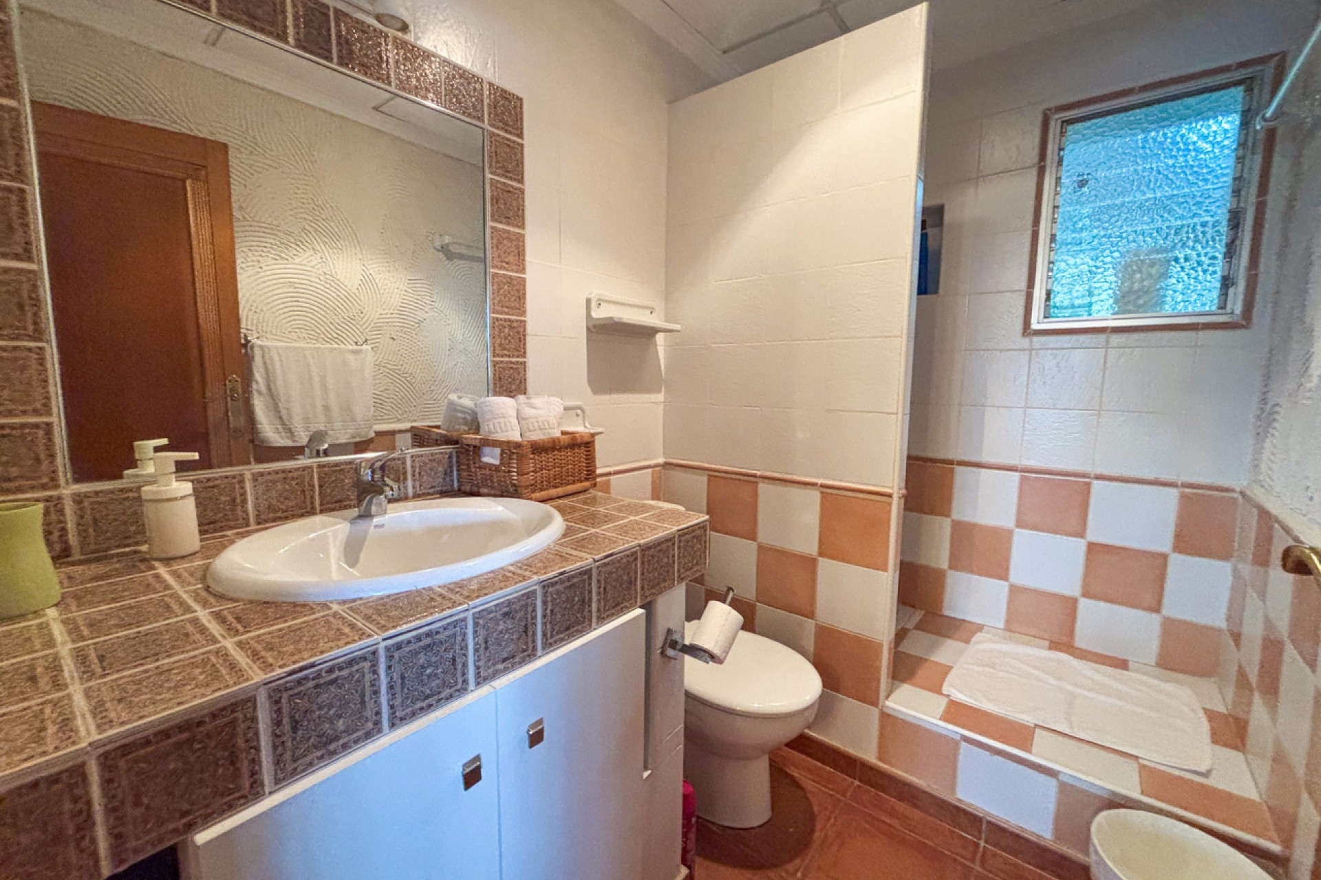 Reventa - Villa -
Jacarilla - Inland
