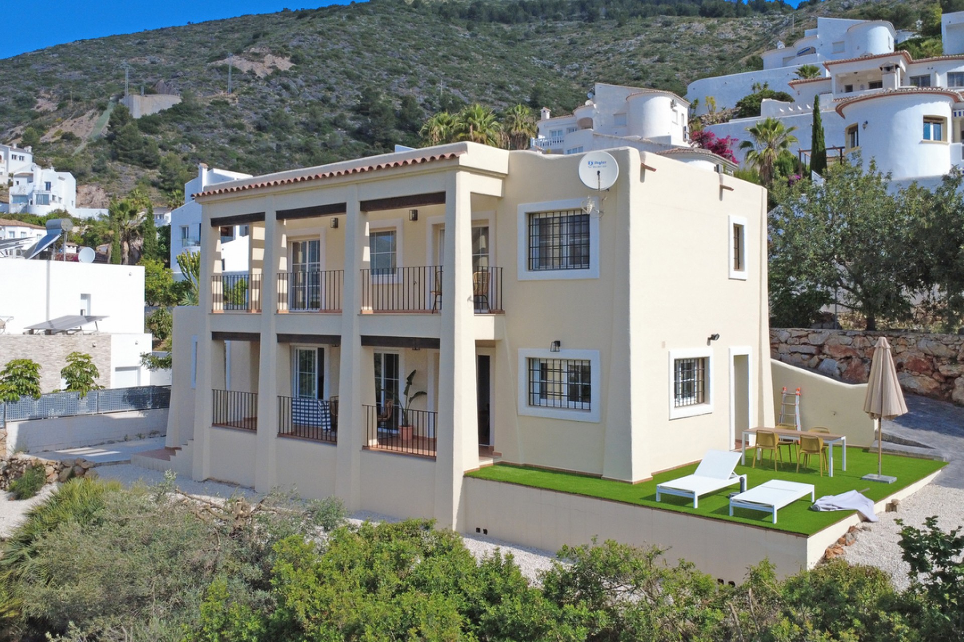 Reventa - Villa -
Jalón - Inland