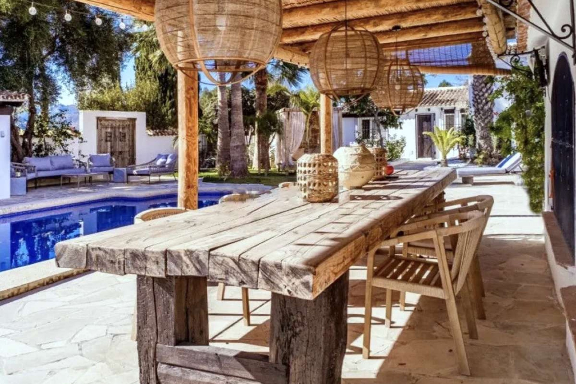 Reventa - Villa -
Jesus Pobre - Inland