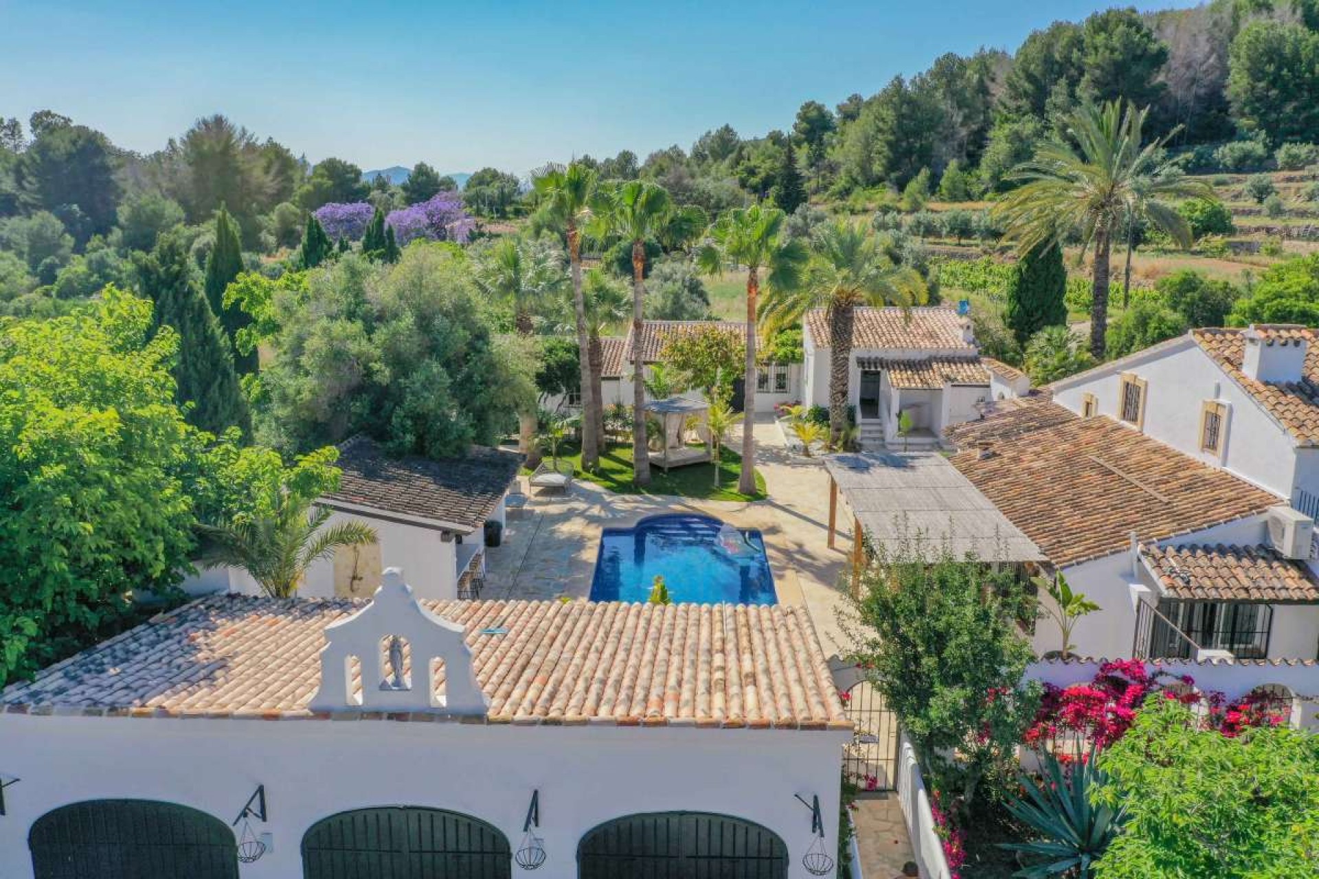 Reventa - Villa -
Jesus Pobre - Inland