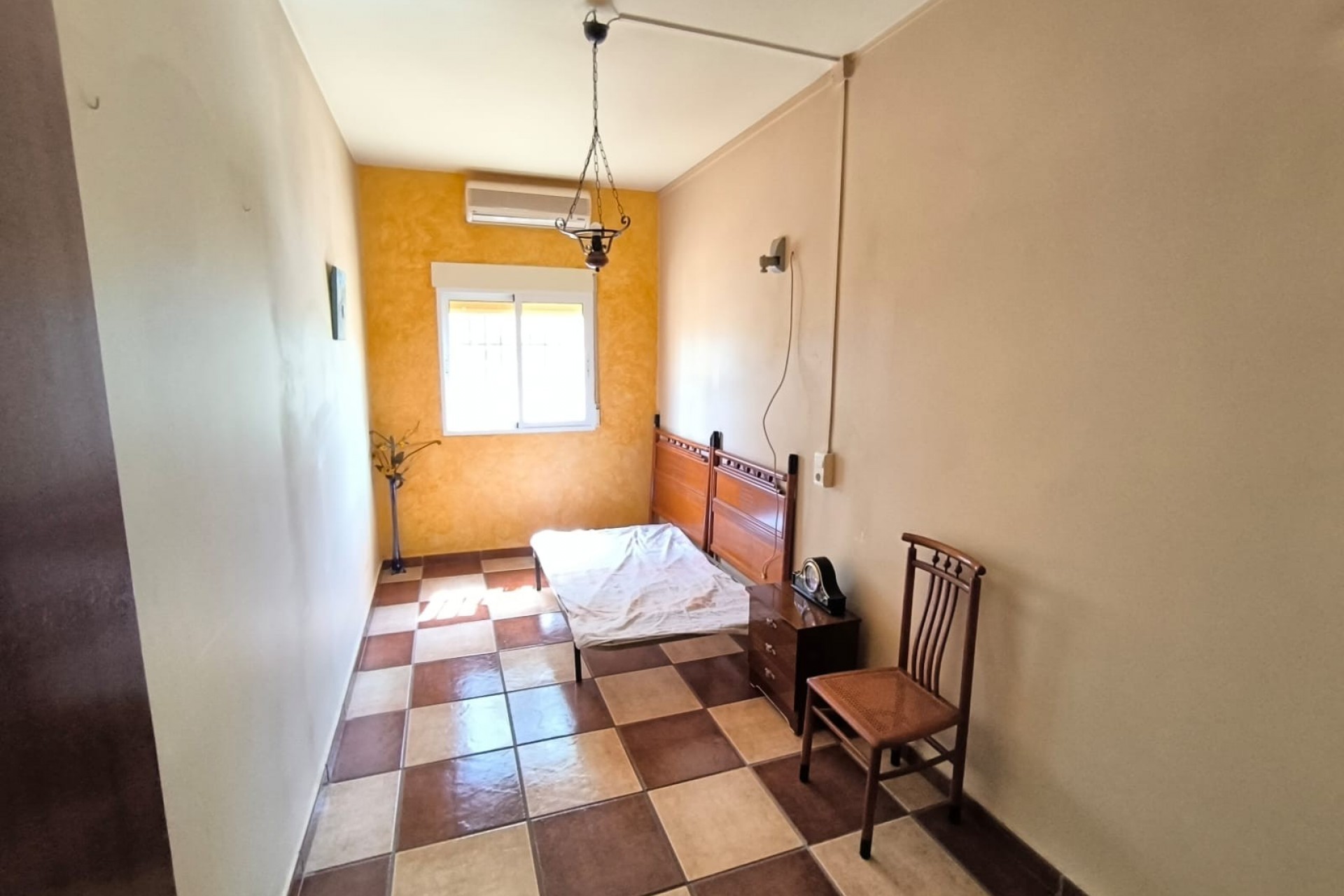 Reventa - Villa -
Jumilla - Inland