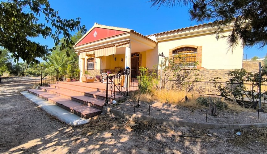 Reventa - Villa -
Jumilla - Inland
